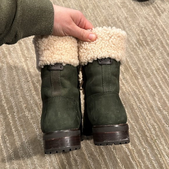UGG Fraser Boots - Picture 3 of 5
